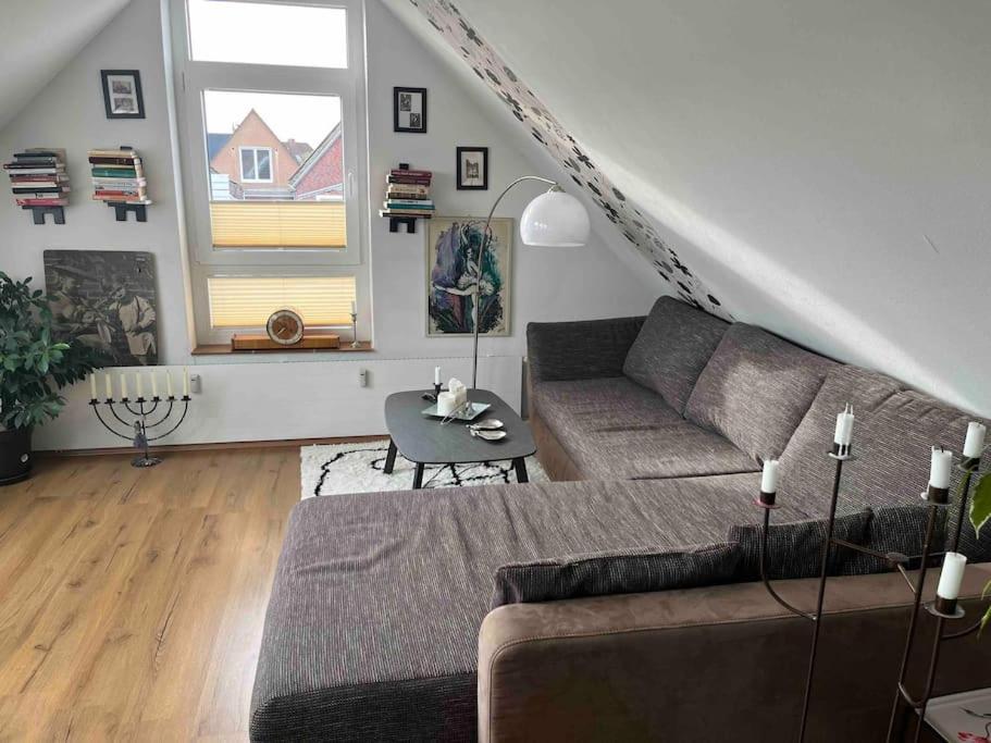 Gemuetliche Wohnung Mitten In Esens Kültér fotó