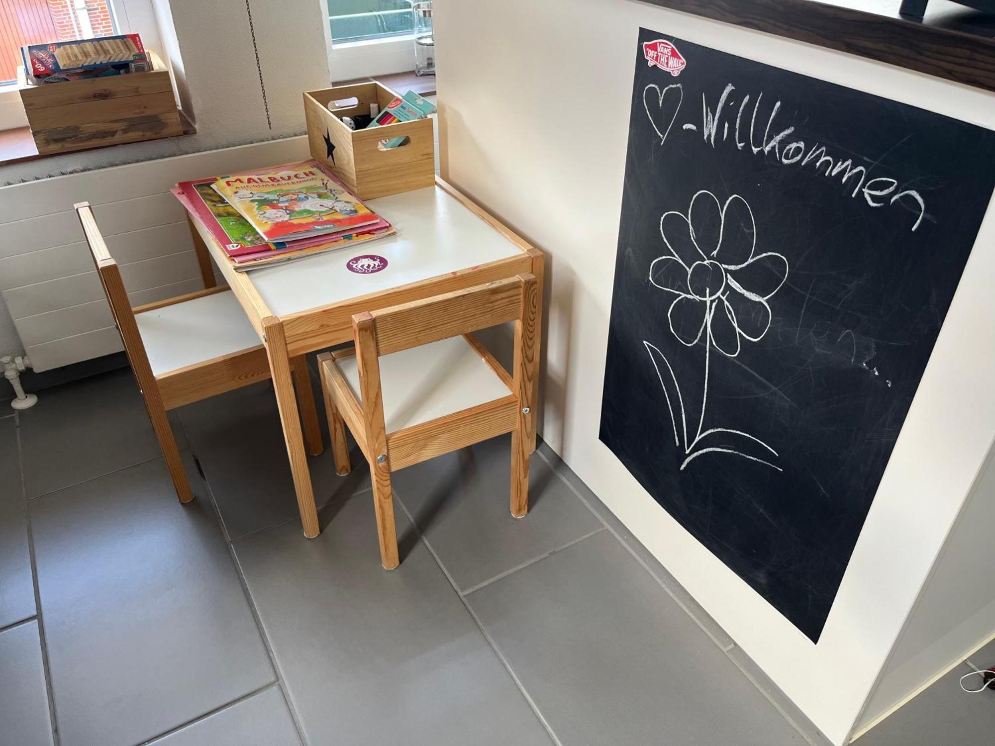Gemuetliche Wohnung Mitten In Esens Kültér fotó